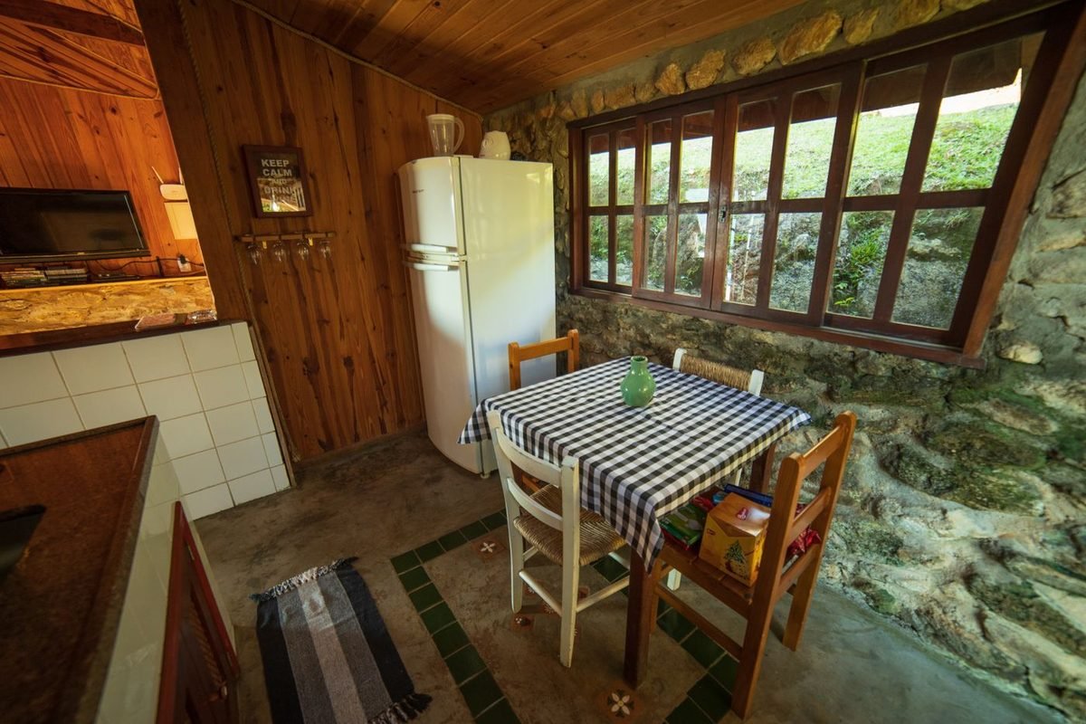 Fully equipped cottage kitchen